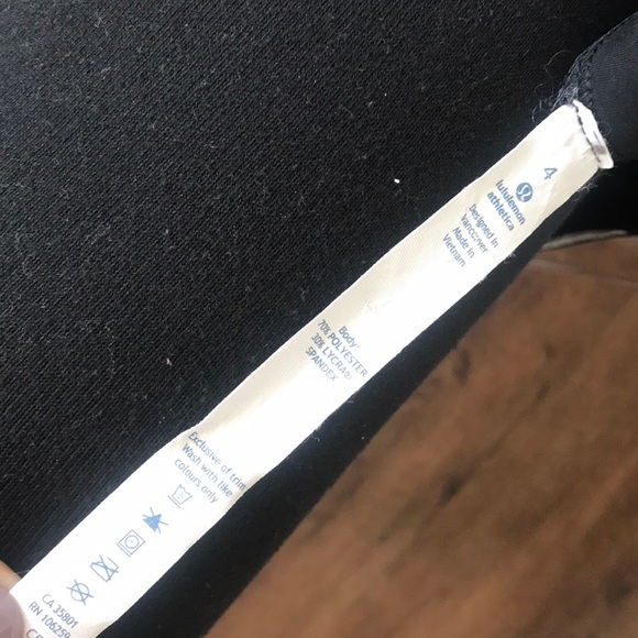 Luluemon shorts - Picture 4 of 4